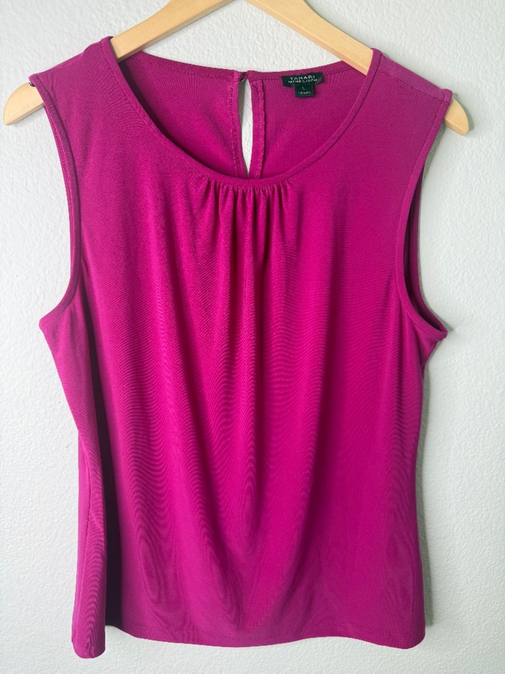 Tahari Pink Sleeveless Blouse Size Large